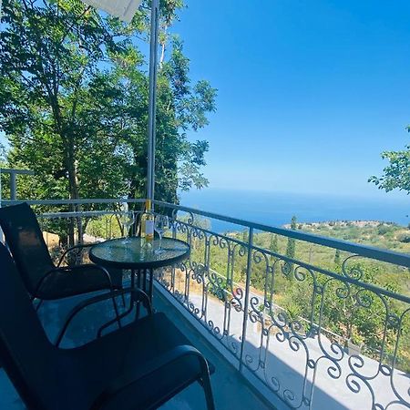 Exanthia Sunset Apartment Ngoại thất bức ảnh