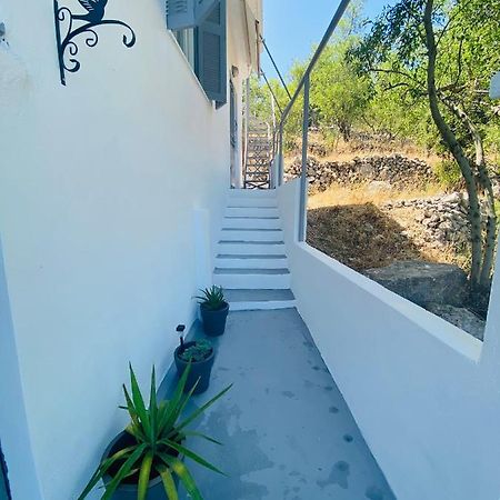 Exanthia Sunset Apartment Ngoại thất bức ảnh
