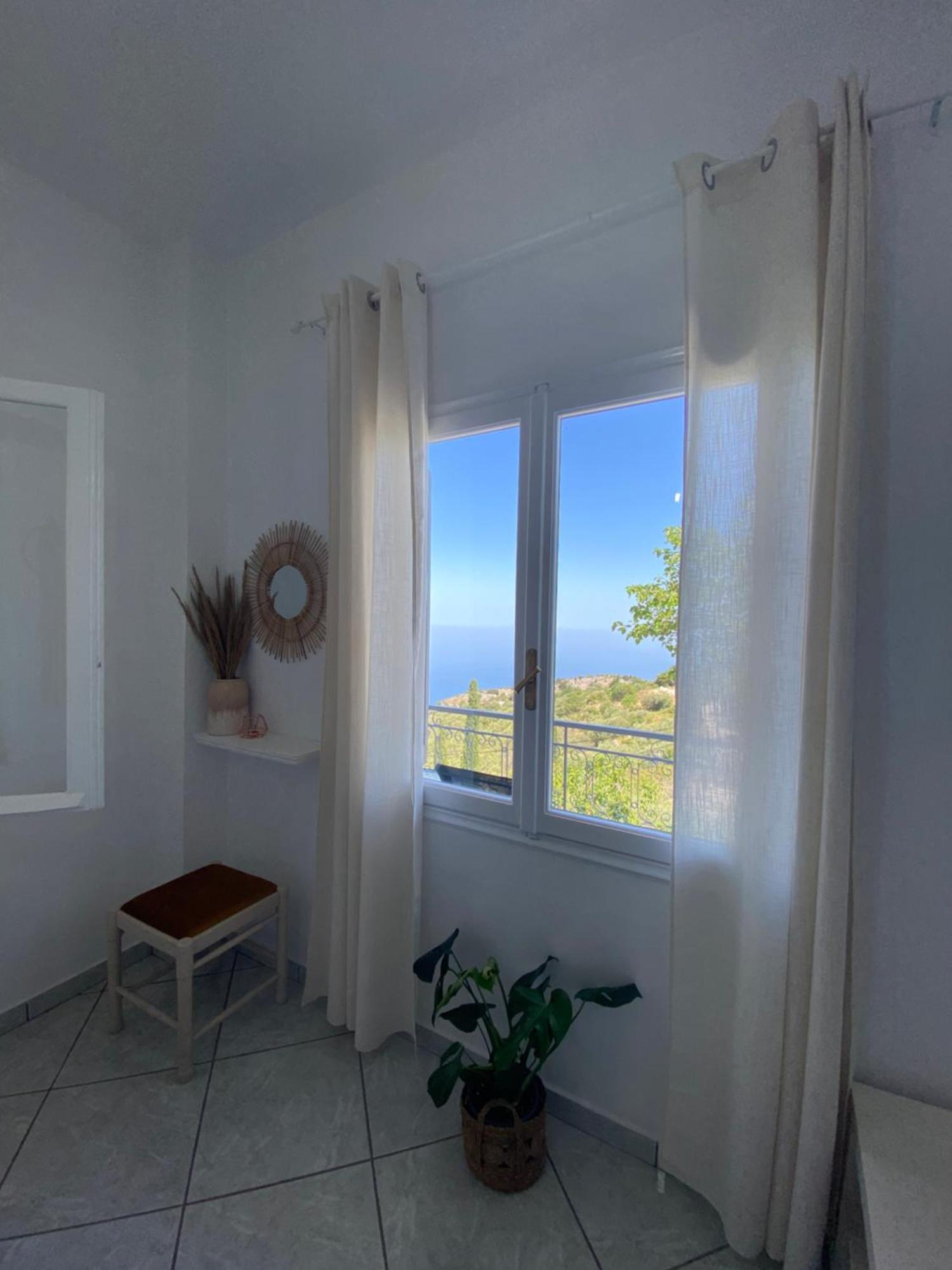 Exanthia Sunset Apartment Ngoại thất bức ảnh